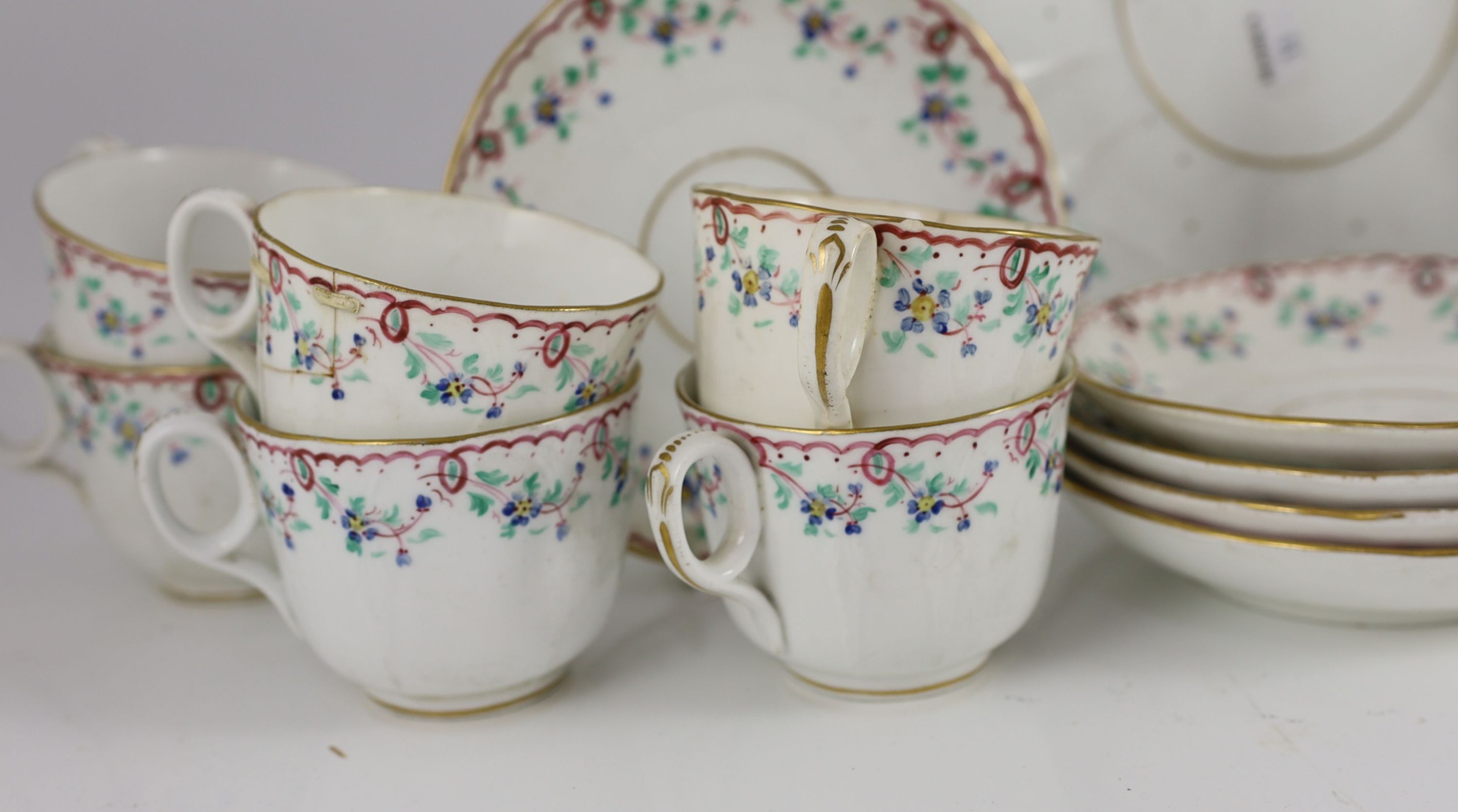 A Davenport porcelain part tea service, (27) (a.f.)